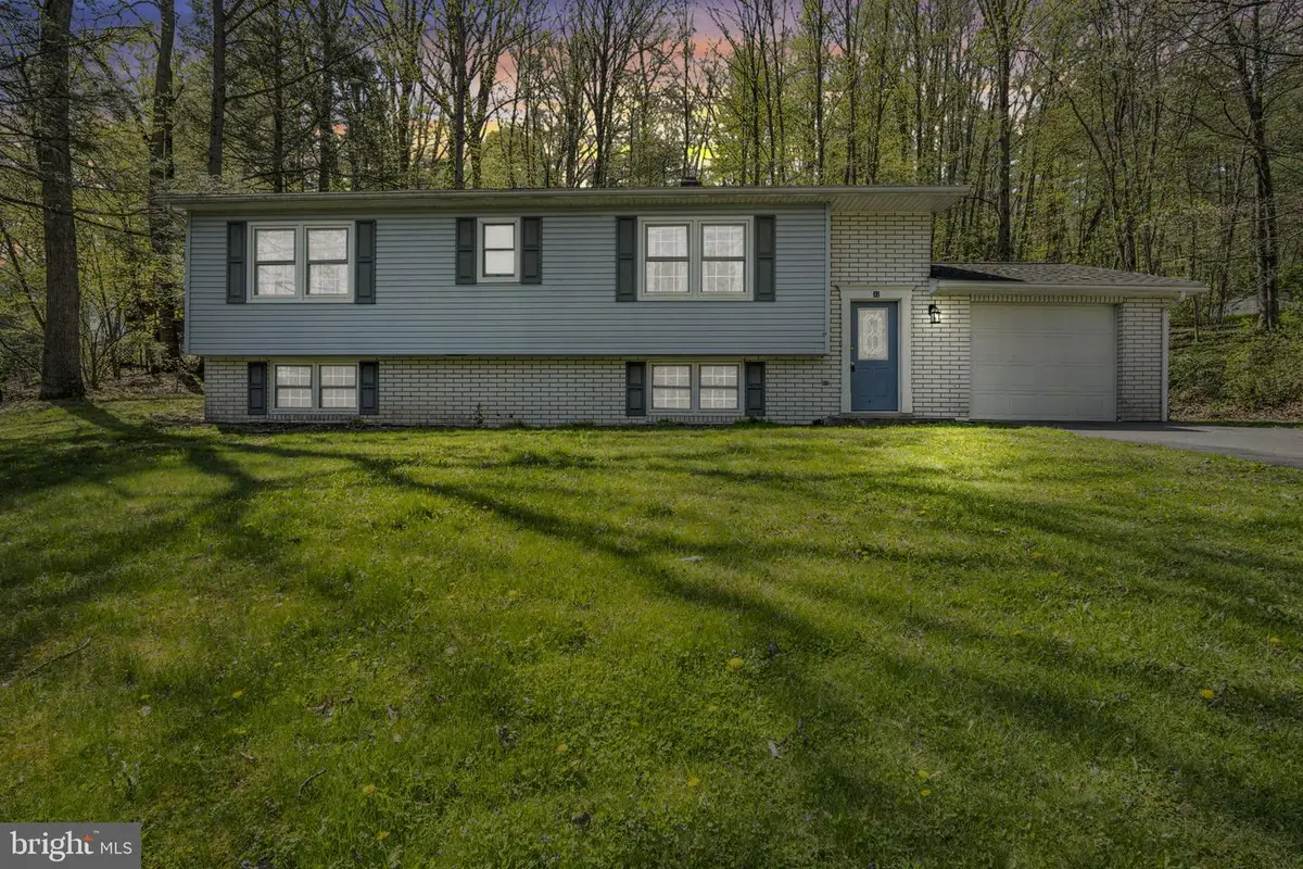 32 Birch Dr, Thompsontown, PA 17094 - #1