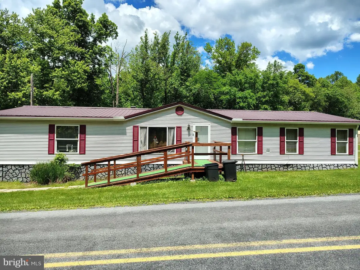 3021 Arch Rock Rd, Mifflintown, PA 17059 - #1