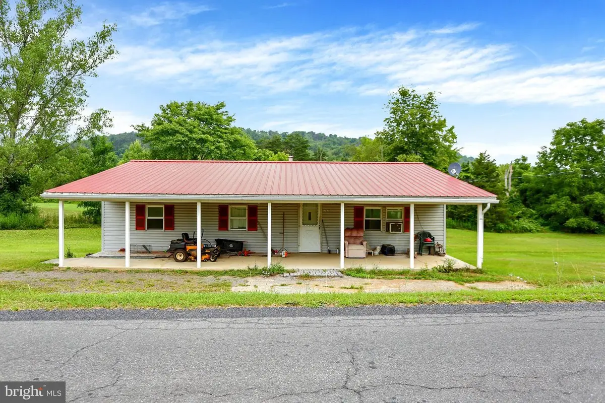 2025 Fairground Rd, Liverpool, PA 17045 - #1