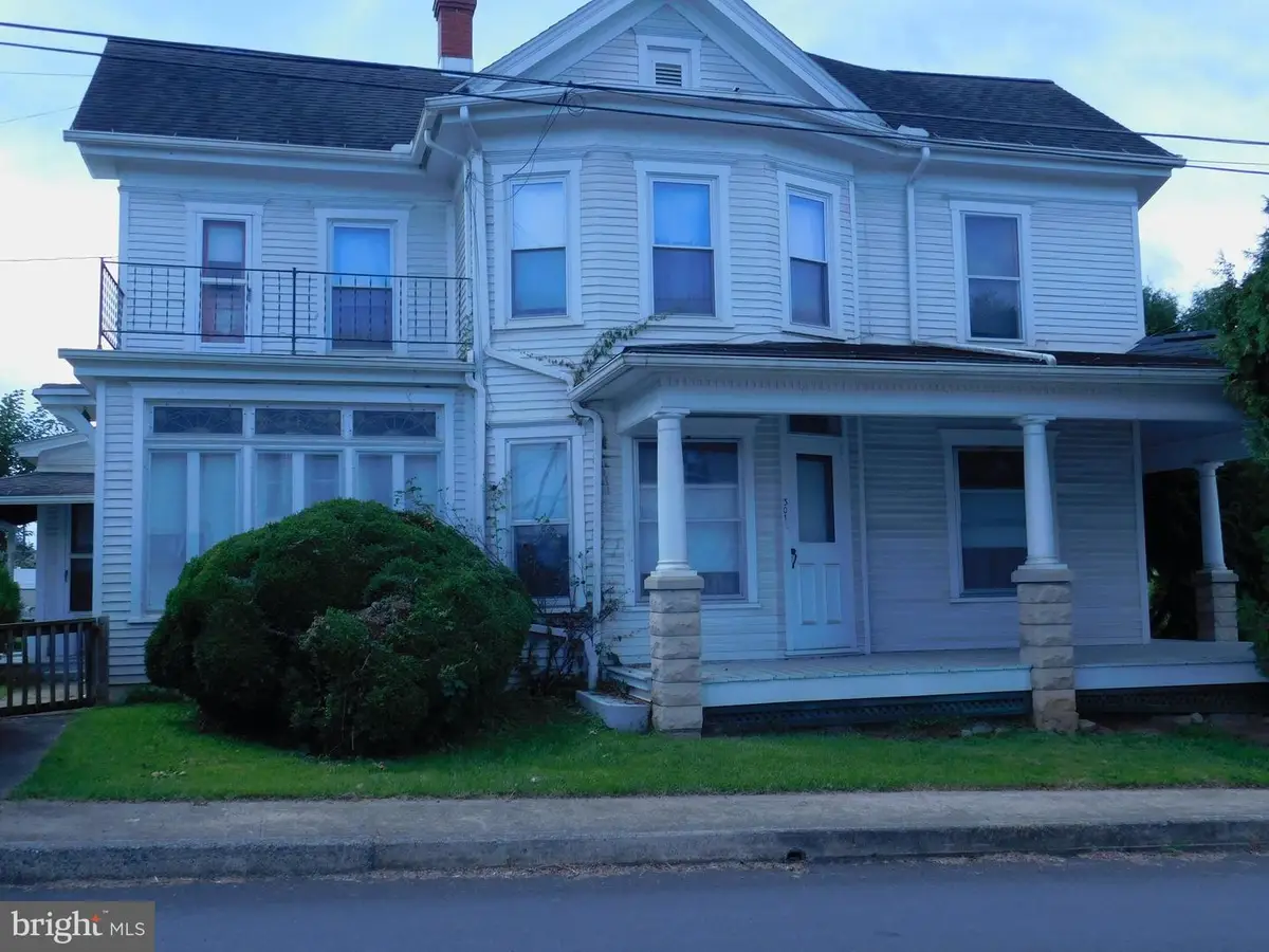 301 Milford St, Port Royal, PA 17082 - #1