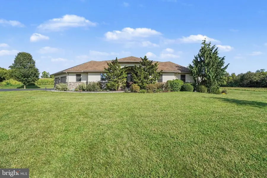 342 Horningtown Rd, Mifflintown, PA 17059 - #2