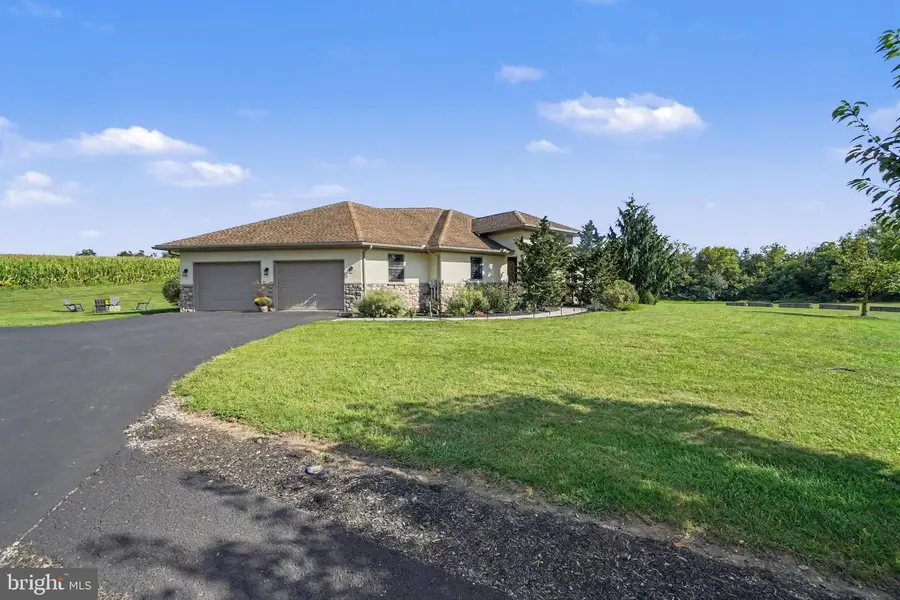 342 Horningtown Rd, Mifflintown, PA 17059 - #3