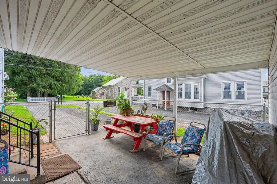 321 E Main St, Thompsontown, PA 17094 - #3