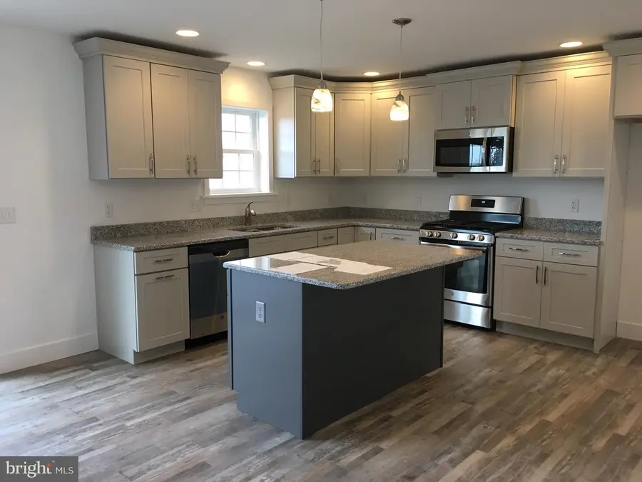 331 W Fritz Ave, Quarryville, PA 17566 - #2