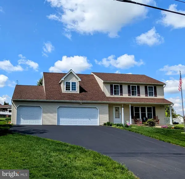 490 Red Hill Rd, NARVON, PA 17555