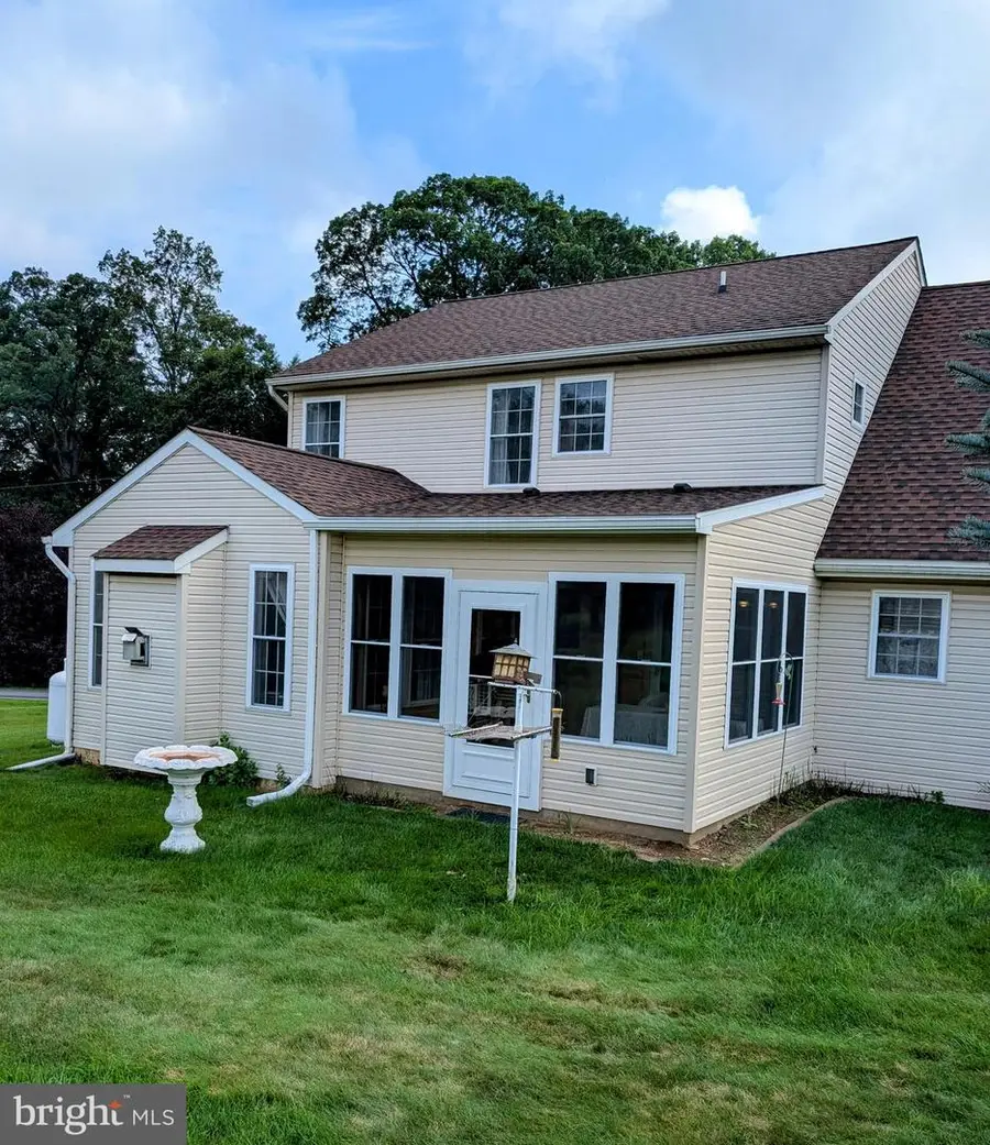 490 Red Hill Rd, Narvon, PA 17555 - Image #2