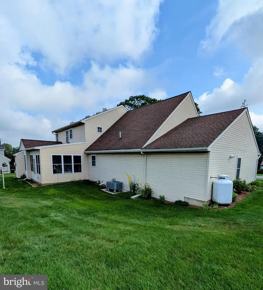 490 Red Hill Rd, Narvon, PA 17555 - Image #3