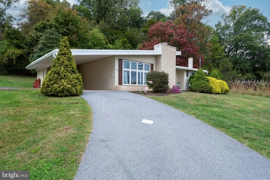 54 Chestnut St, Adamstown, PA 19501 - Image #2