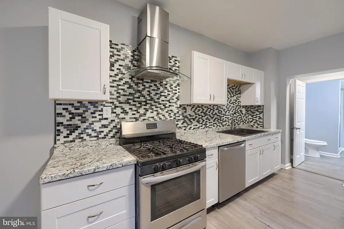 145 S 8th St, Columbia, PA 17512 - Image #1