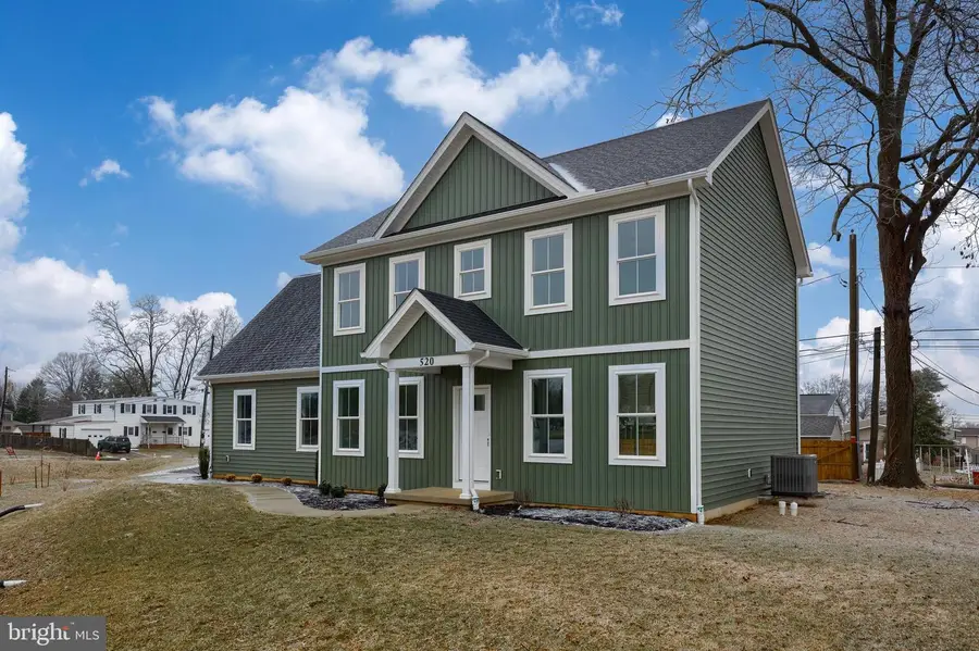 520 Woodcrest Ave, Lititz, PA 17543 - Image #2