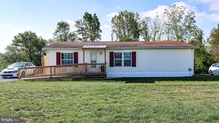 5892 Meadville Rd, Narvon, PA 17555 - Image #3