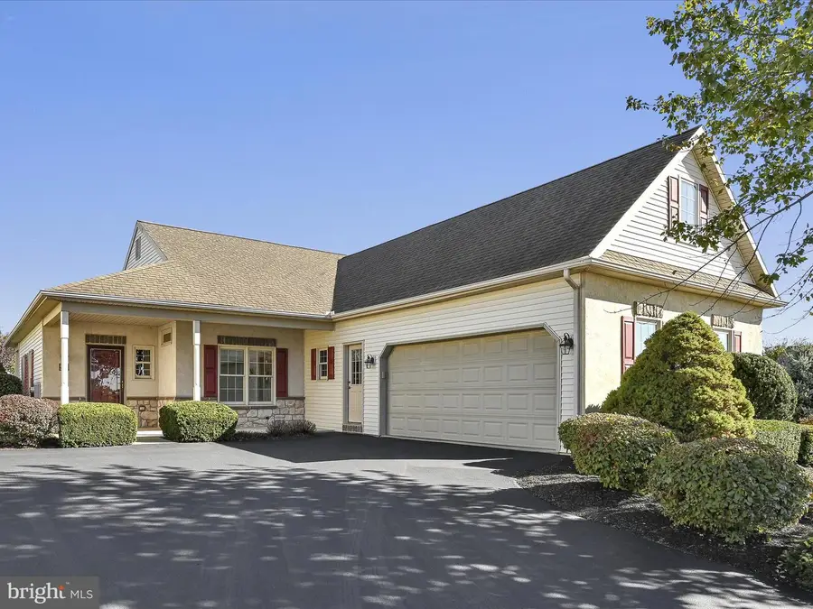 538 Brookshire Ave, Manheim, PA 17545 - Image #2
