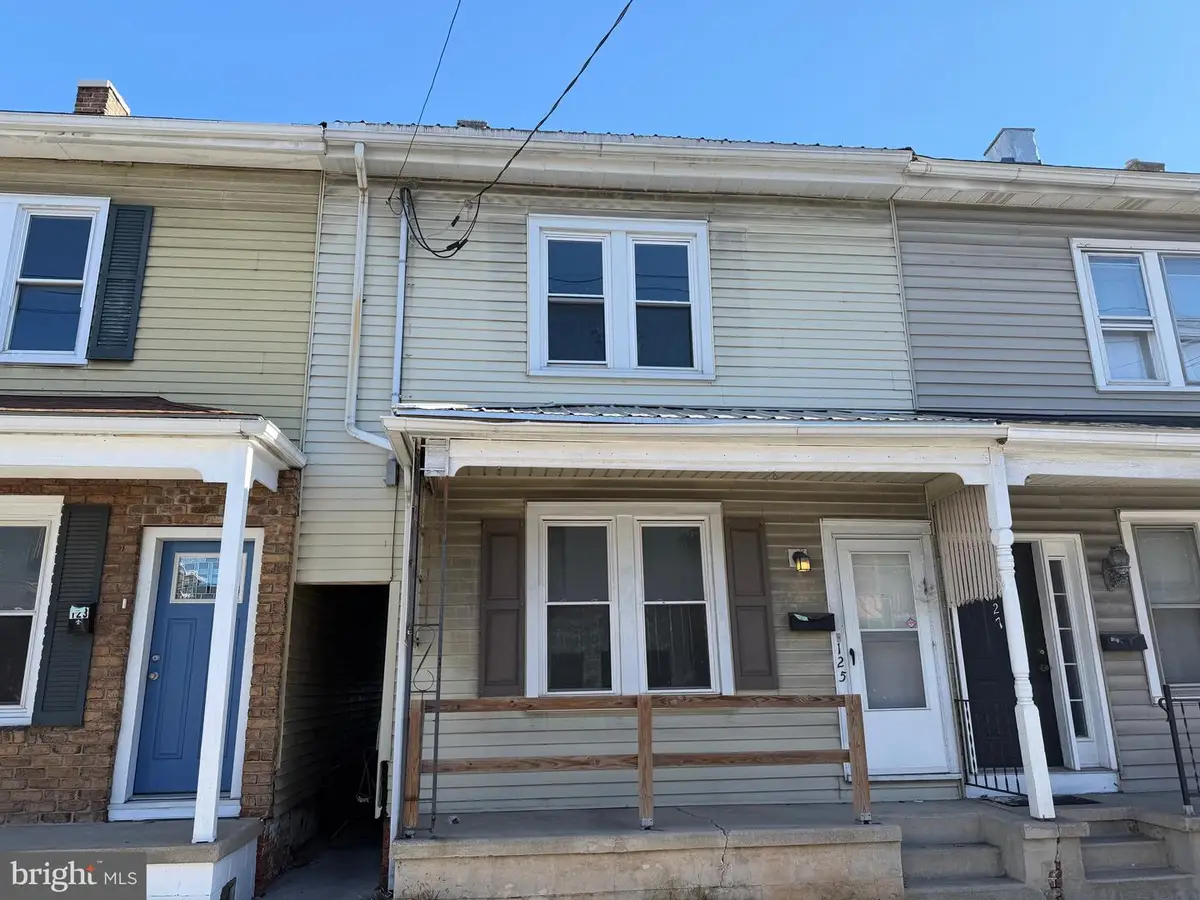 125 S Main St, Manheim, PA 17545 - Image #1