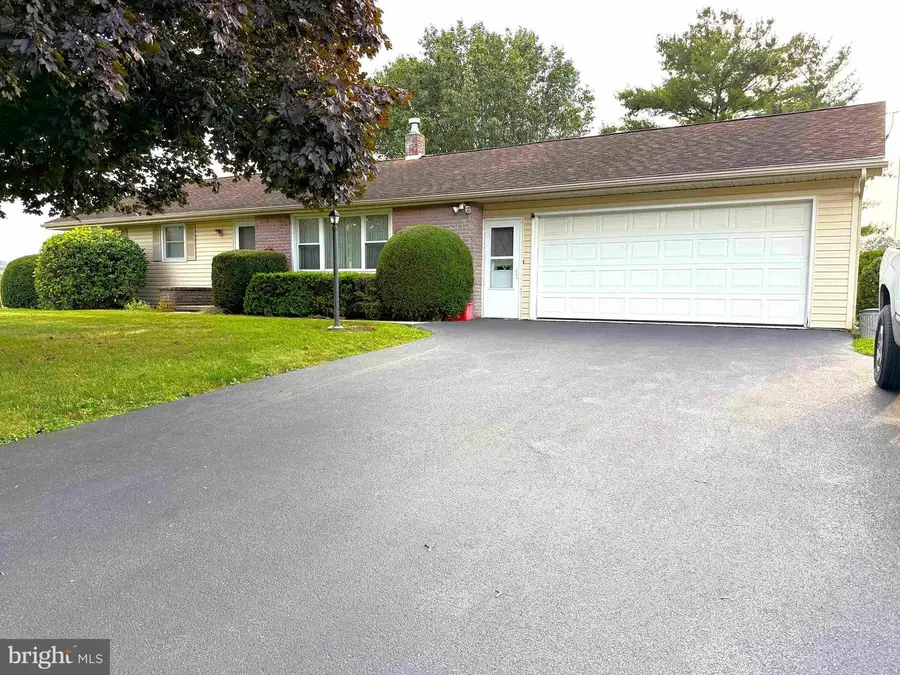 136 Martin Dr, Reinholds, PA 17569 - Image #3