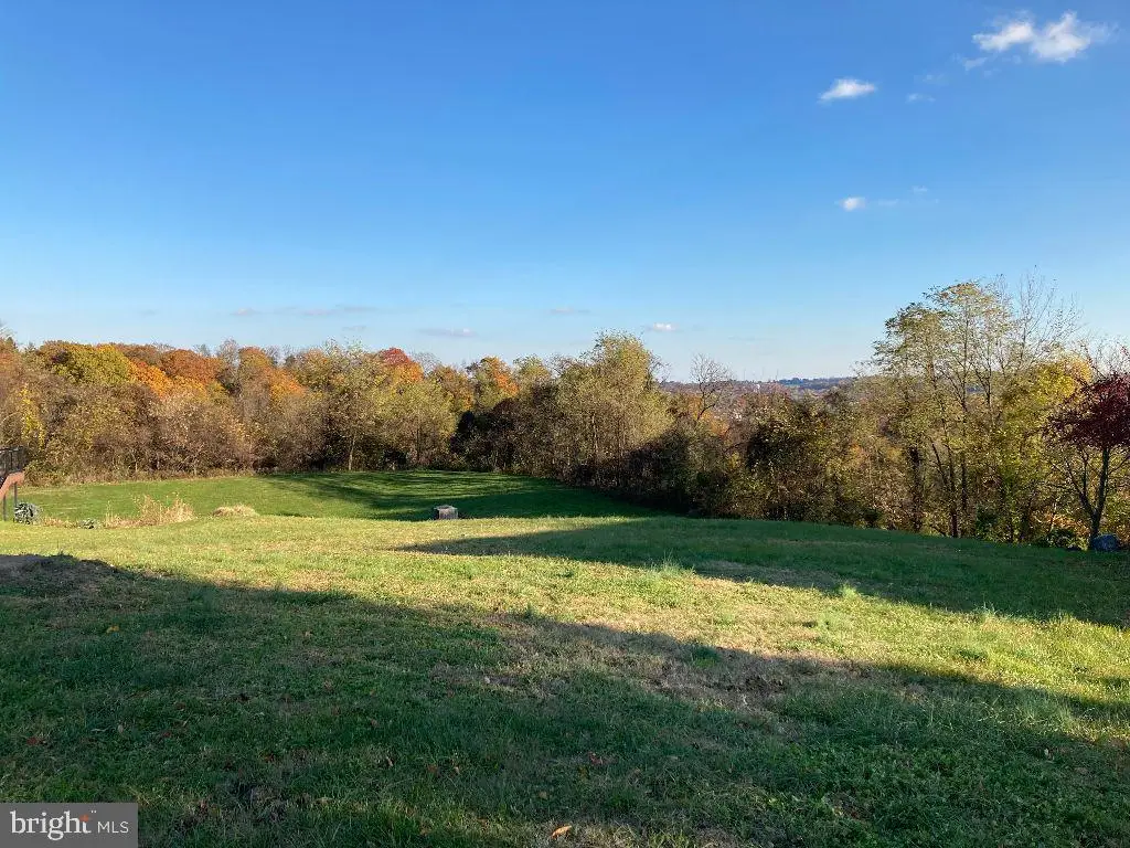 725 Chickies Dr, Columbia, PA 17512 - Image #1