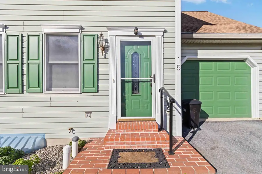 15 Beech Ln, Elizabethtown, PA 17022 - Image #3