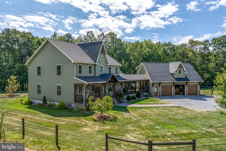 5382 Paes Rd, New Holland, PA 17557 - Image #2