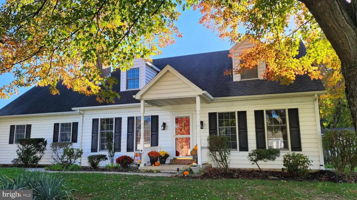 206 Kimberly Ln, Ephrata, PA 17522 - Image #1