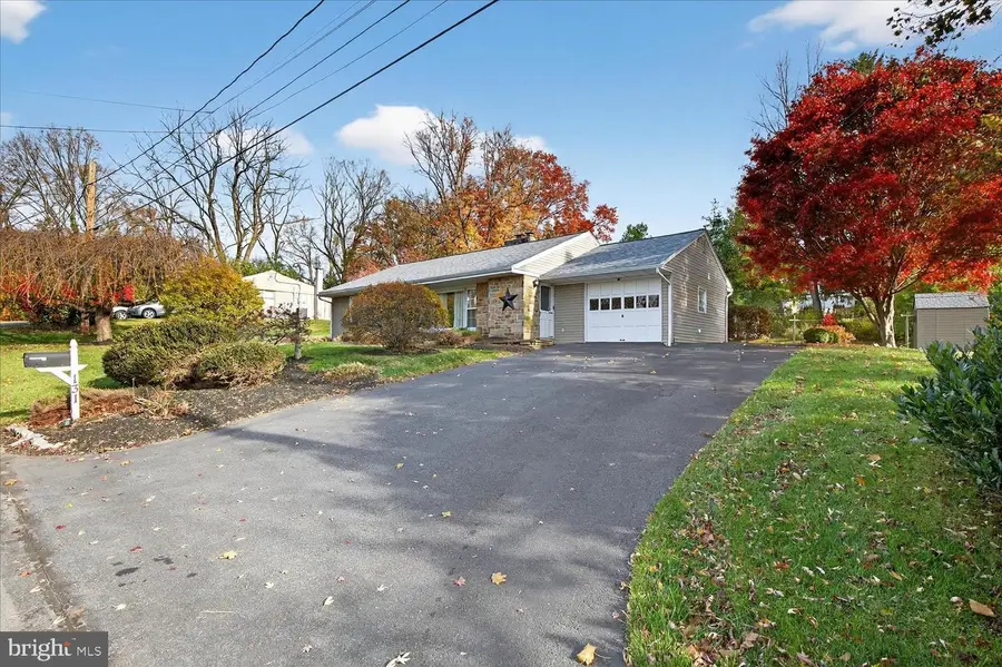 131 Frances Ave, Lancaster, PA 17602 - Image #2