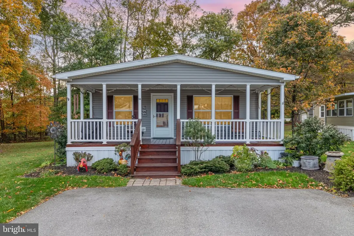 34 Rainbow Cir, Elizabethtown, PA 17022 - Image #1