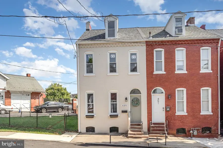 449 S Plum St, Lancaster, PA 17602 - Image #2