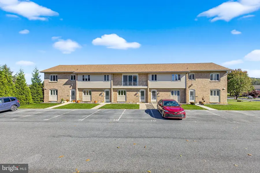 11 Fulton St, Akron, PA 17501 - Image #3