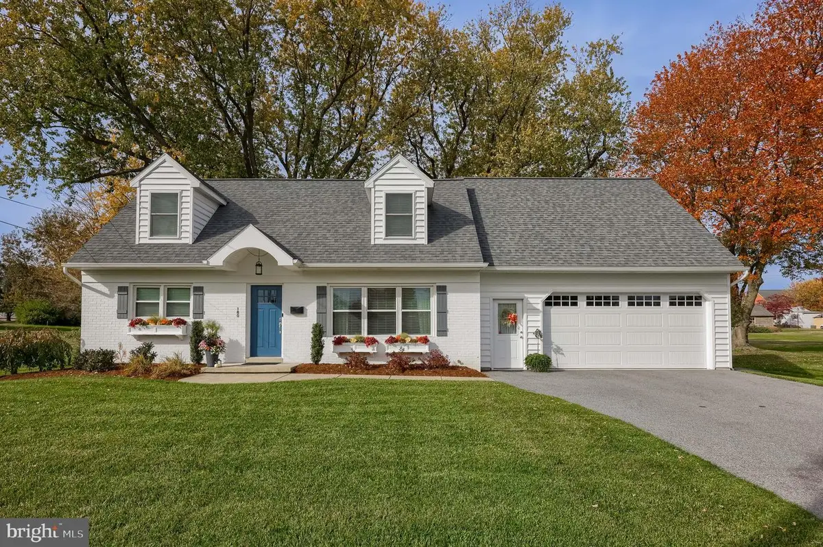 180 S Shenk Ave, Strasburg, PA 17579 - Image #1