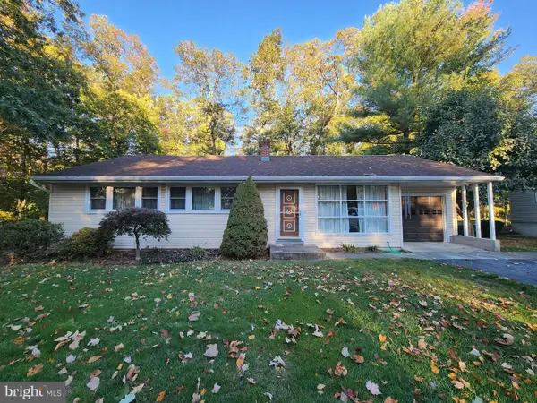5640 Elizabethtown Rd, MANHEIM, PA 17545