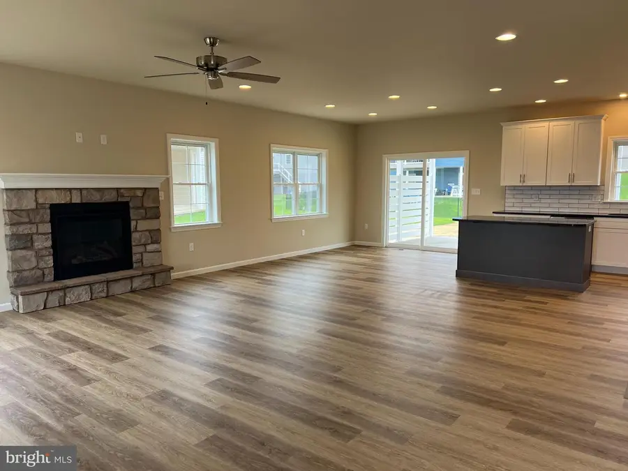 123 N. West View Dr, Elizabethtown, PA 17022 - Image #3