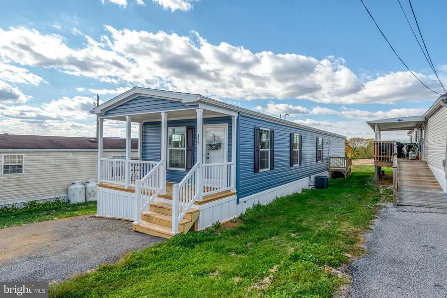 300 Pfautz Hill Rd, Stevens, PA 17578 - Image #3