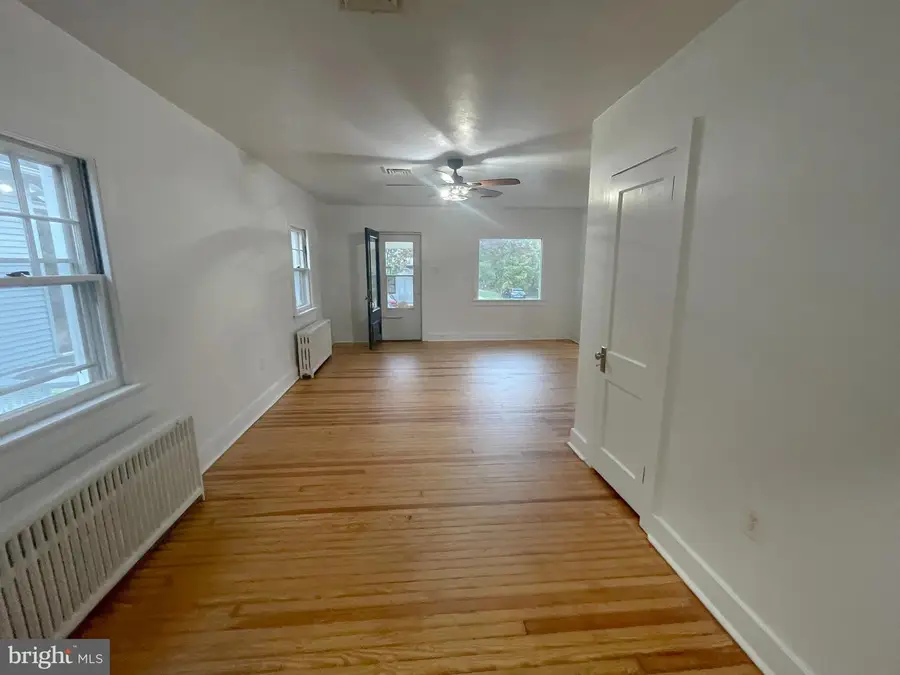 120 N Locust St, Elizabethtown, PA 17022 - Image #2