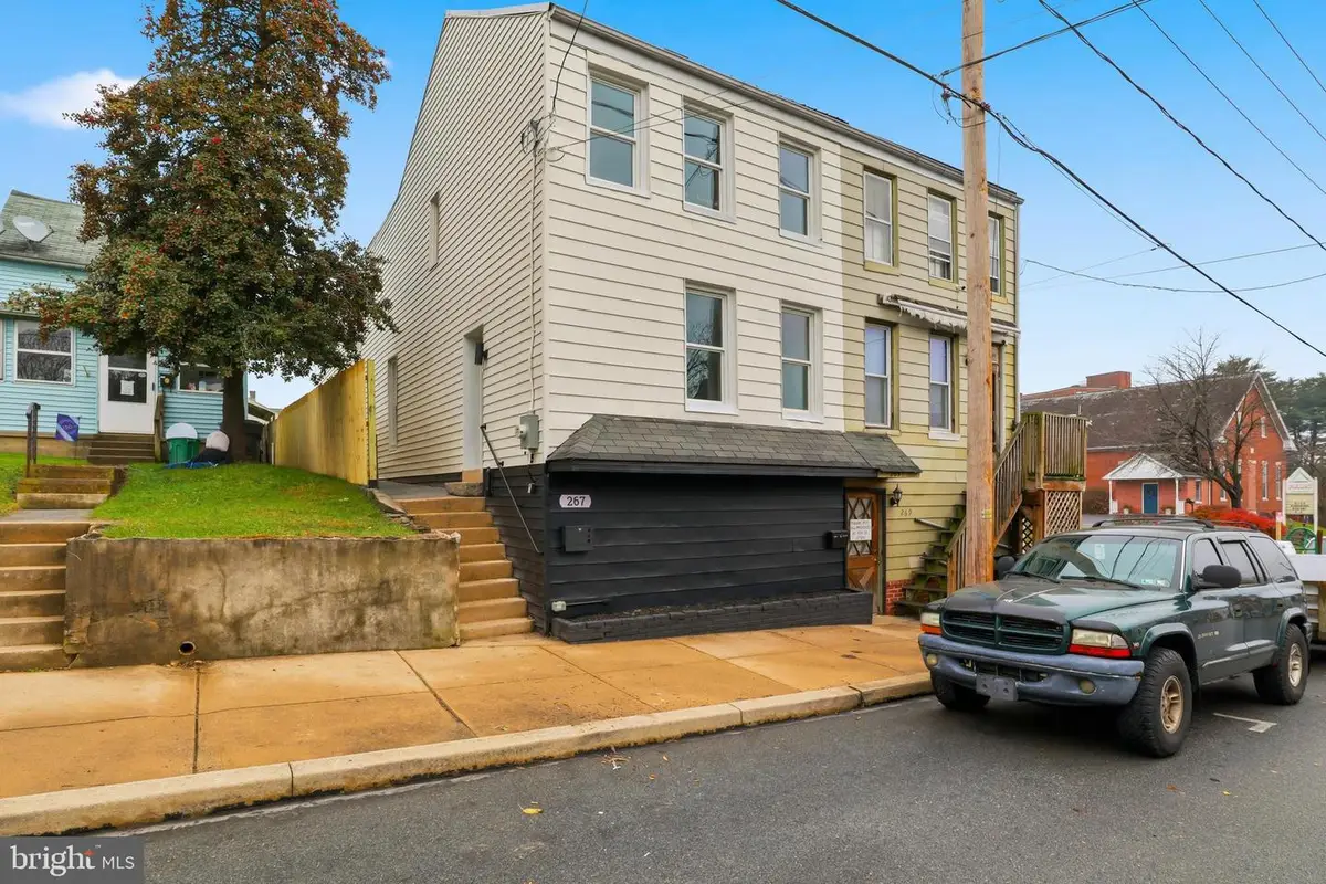 267 S 4th St, Columbia, PA 17512 - Image #1
