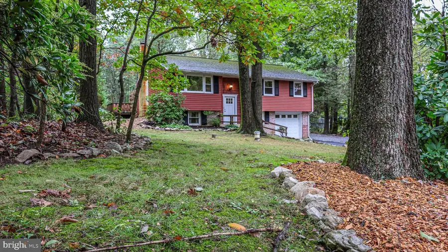 5235 Honeysuckle Ln, New Holland, PA 17557 - Image #3