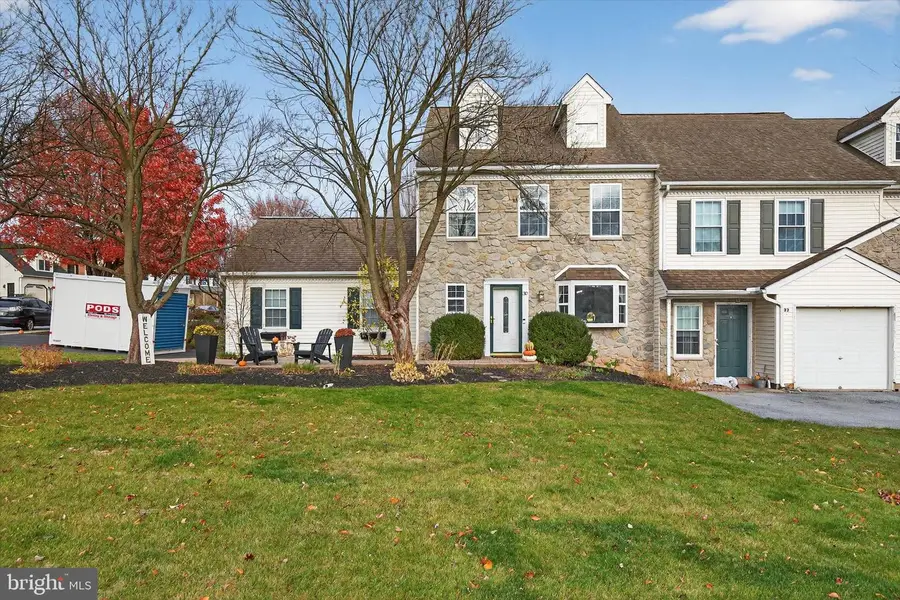 30 Heron Dr, Denver, PA 17517 - Image #2