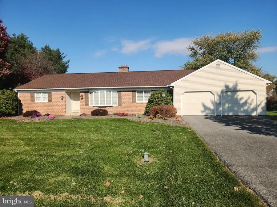 1365 Stevens St, Manheim, PA 17545 - Image #2