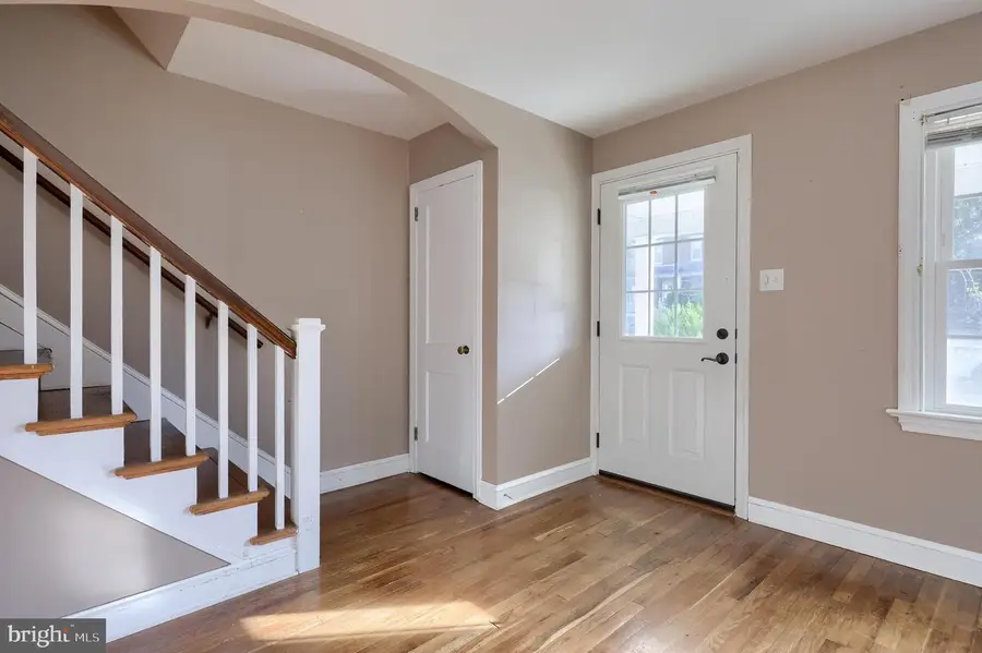 907 Elm Ave, Lancaster, PA 17603 - Image #2