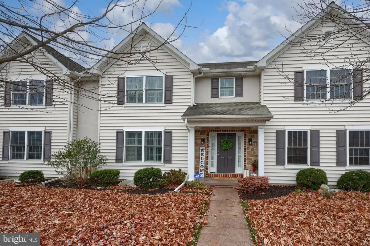 120 Baneberry Ln, Lititz, PA 17543 - Image #1