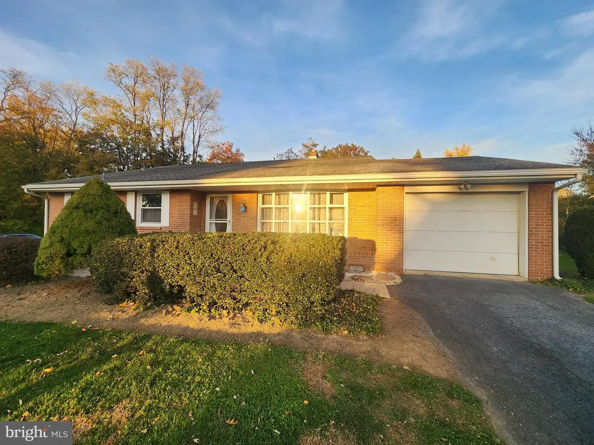 103 Main St, Akron, PA 17501 - Image #1