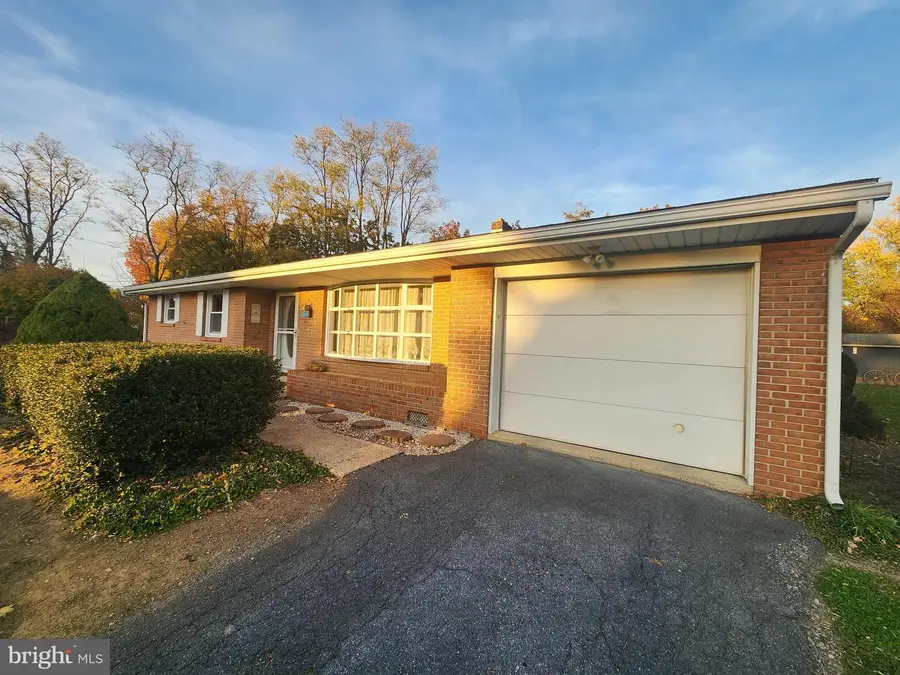 103 Main St, Akron, PA 17501 - Image #3