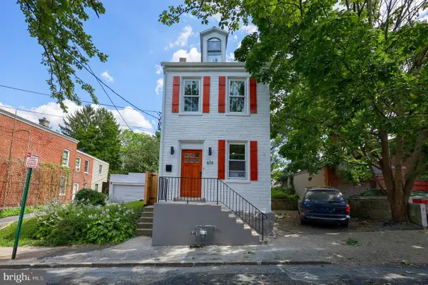 674 W Vine St, LANCASTER, PA 17603