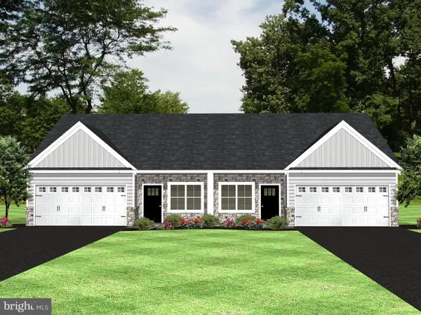 114 Hillard Field, LANCASTER, PA 17603