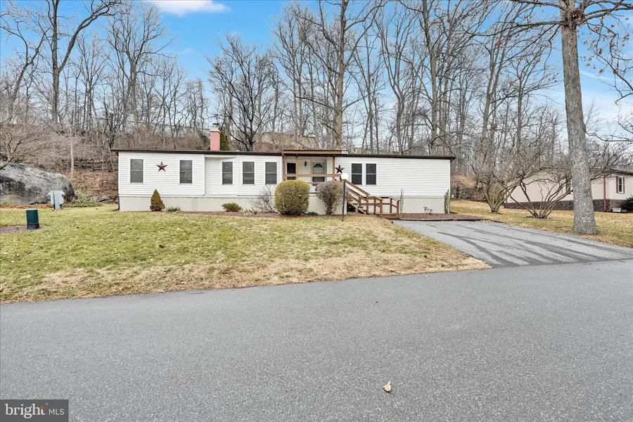 139 Sun Valley Rd, Elizabethtown, PA 17022 - Image #2