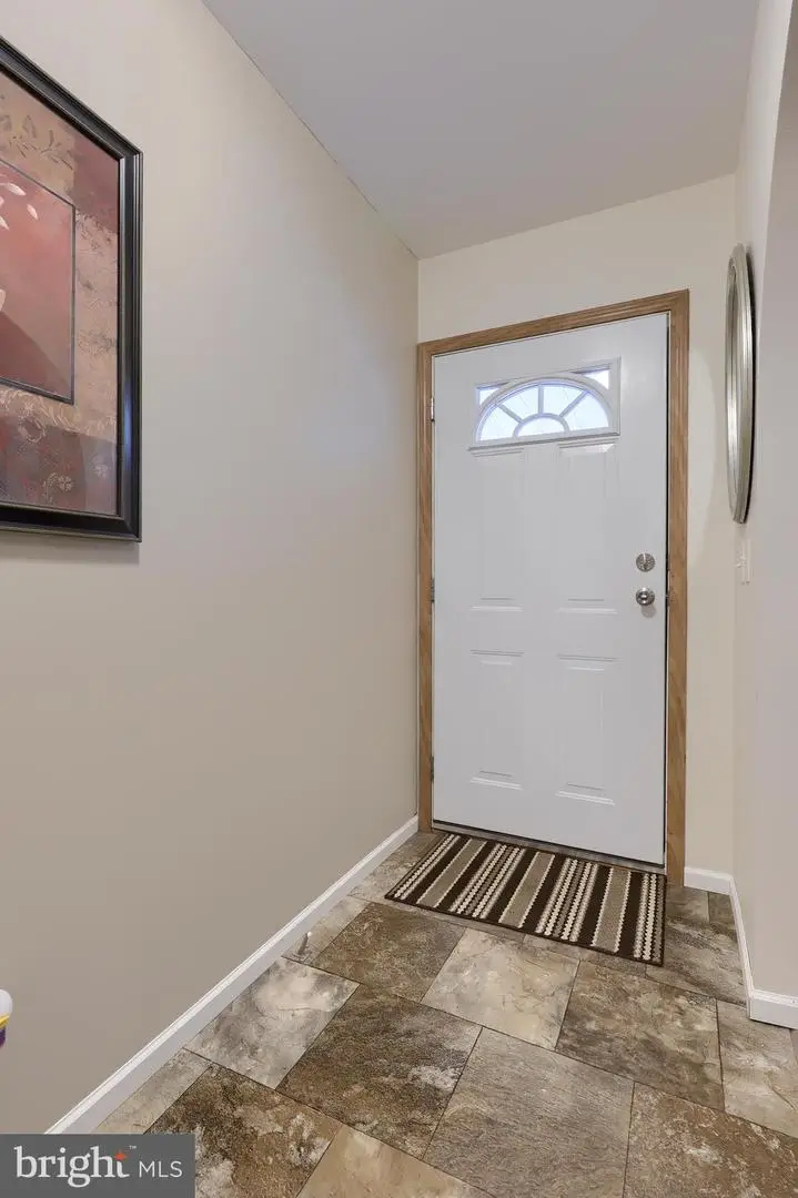 139 Madge Dr, Lancaster, PA 17603 - Image #2