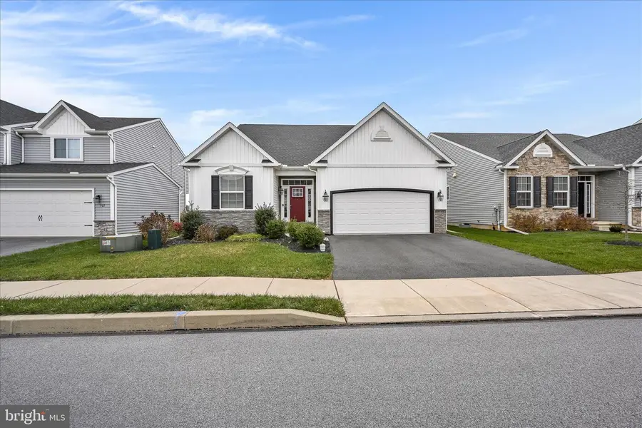 504 Jared Way, New Holland, PA 17557 - Image #2