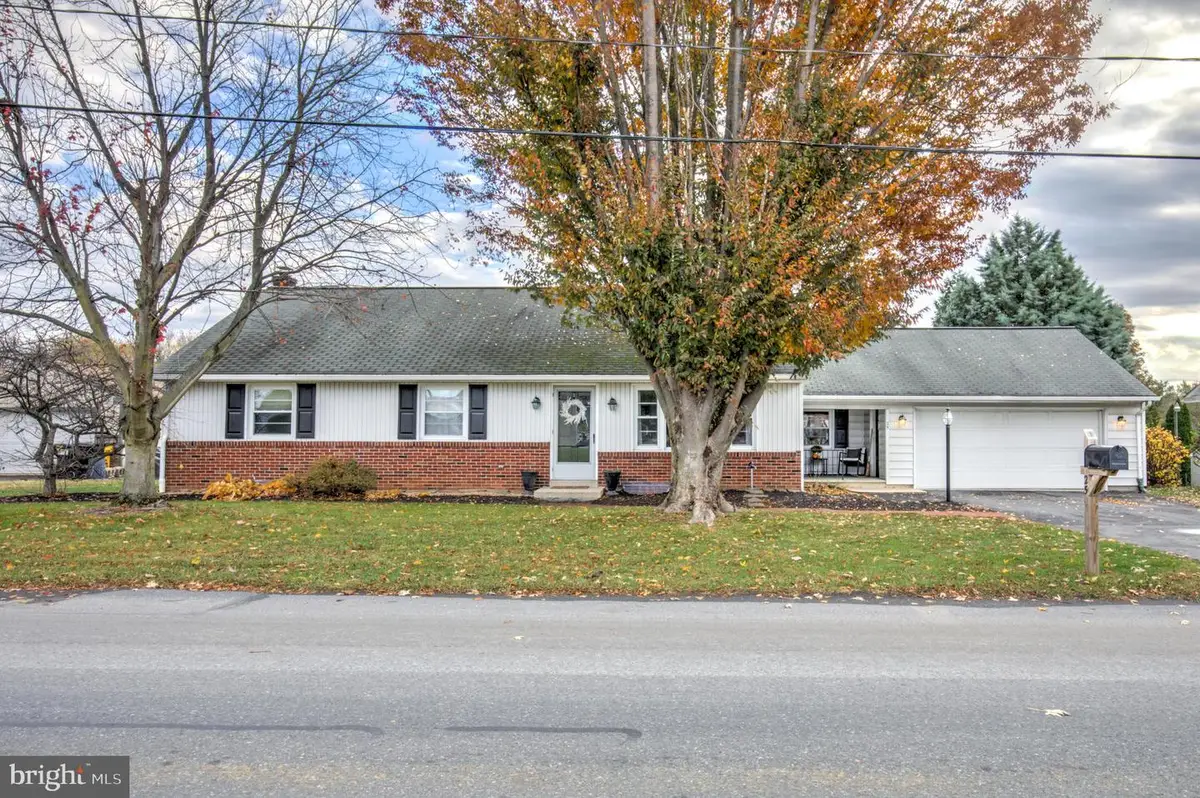 25 Evergreen St, Gordonville, PA 17529 - Image #1