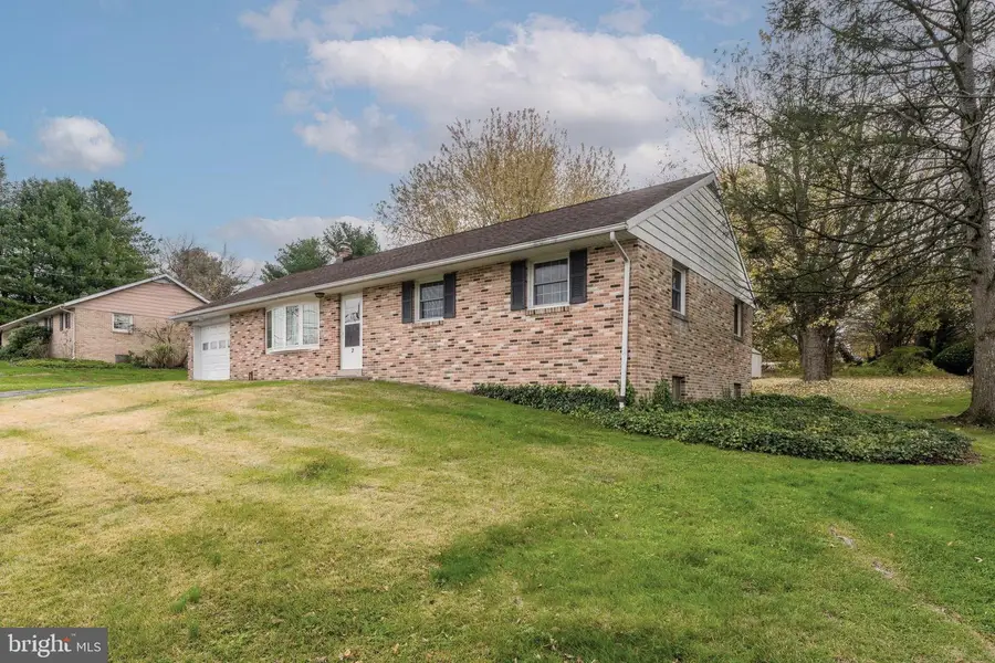 2 Snyder Hill Rd, Lititz, PA 17543 - Image #3