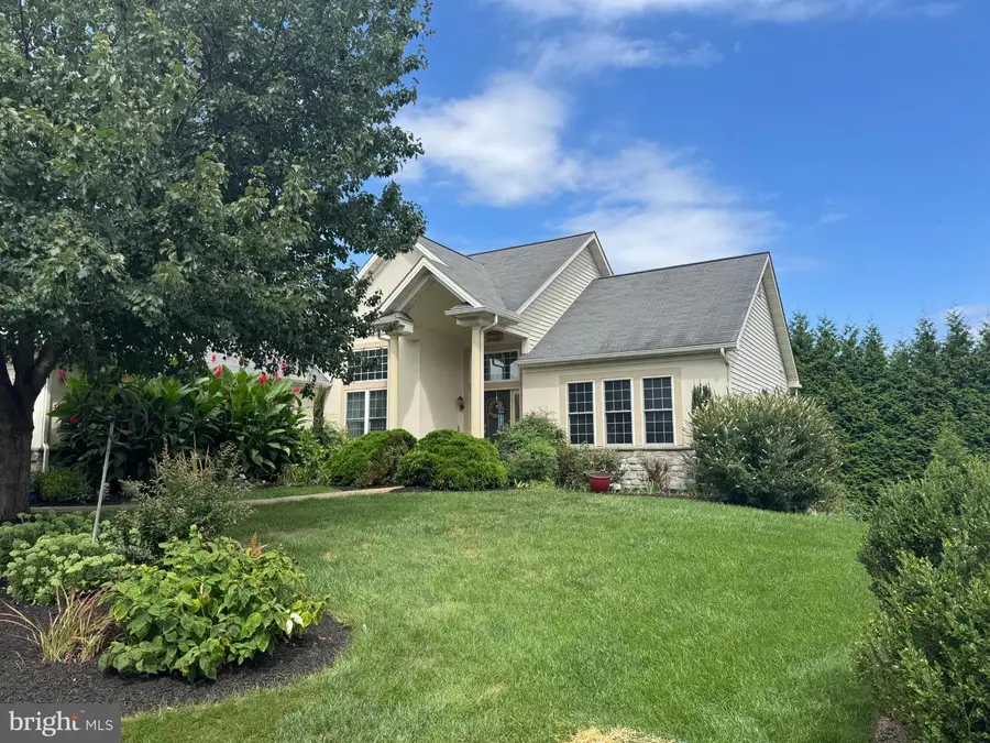 126 Broadstone St, Lancaster, PA 17603 - Image #2