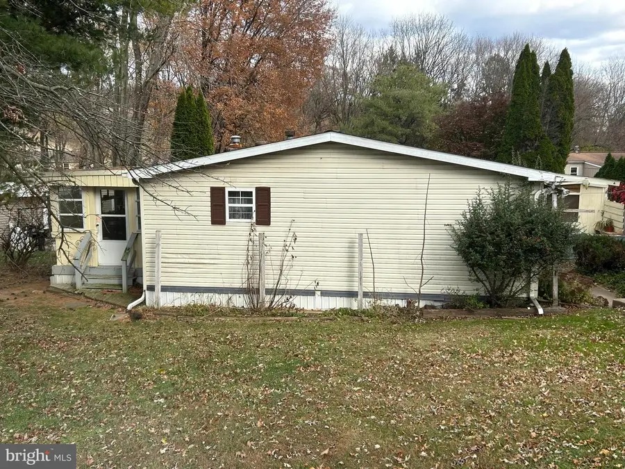 751 Willow Ln, Gap, PA 17527 - Image #2