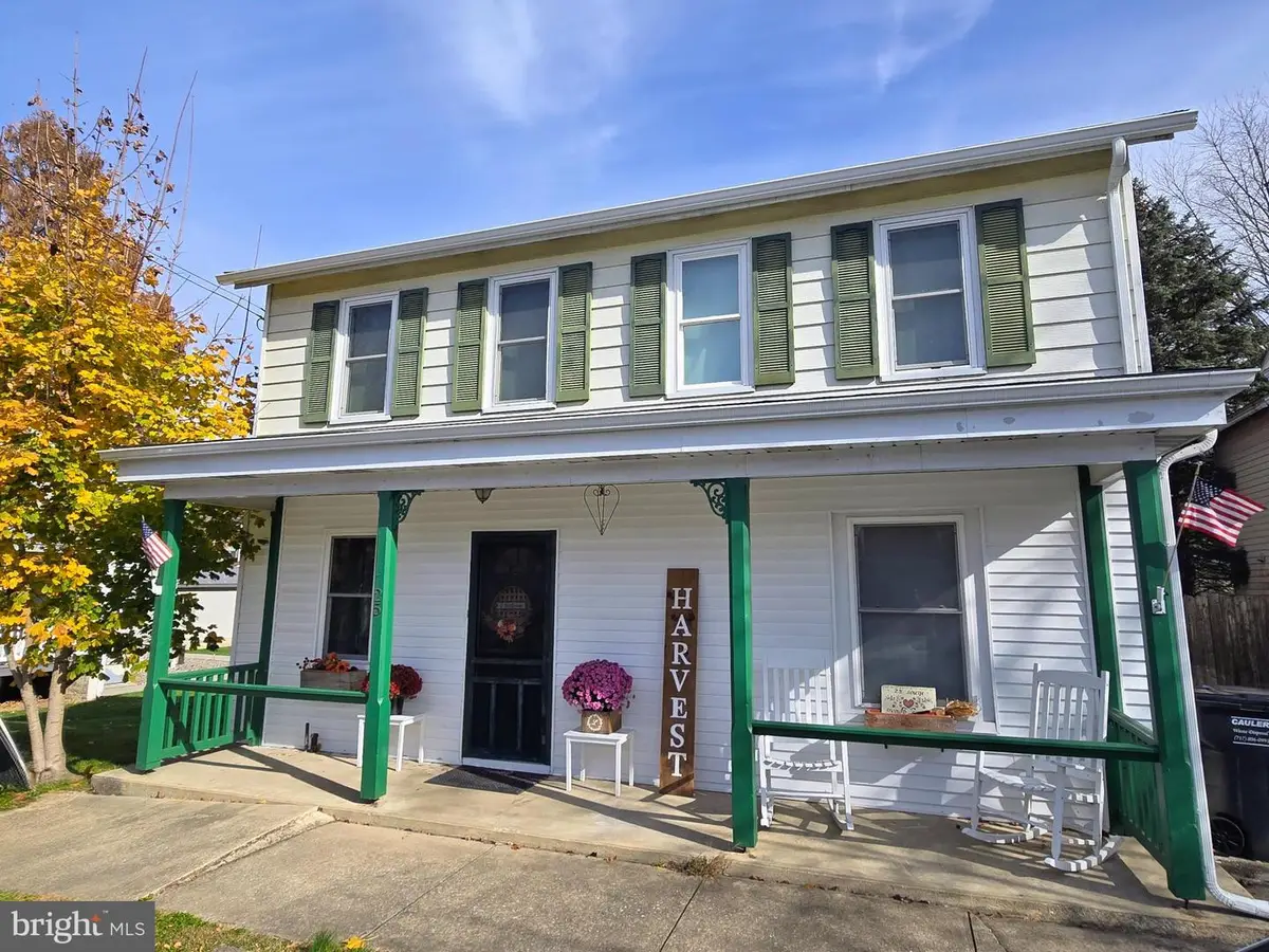 25 S 2nd St, Bainbridge, PA 17502 - Image #1