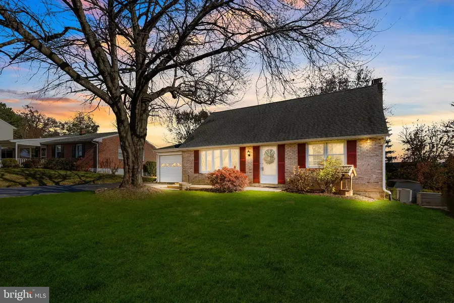 63 Quaker Hills Rd, Lancaster, PA 17603 - Image #2